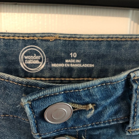 Lot of girls Jean shorts size 10 - Picture 9 of 11